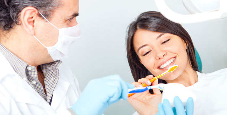 como-escovar-os-dentes-corretamente-orthoclinica-dentista-sbc